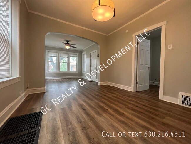 Foto del edificio - 4155 N Marmora Ave