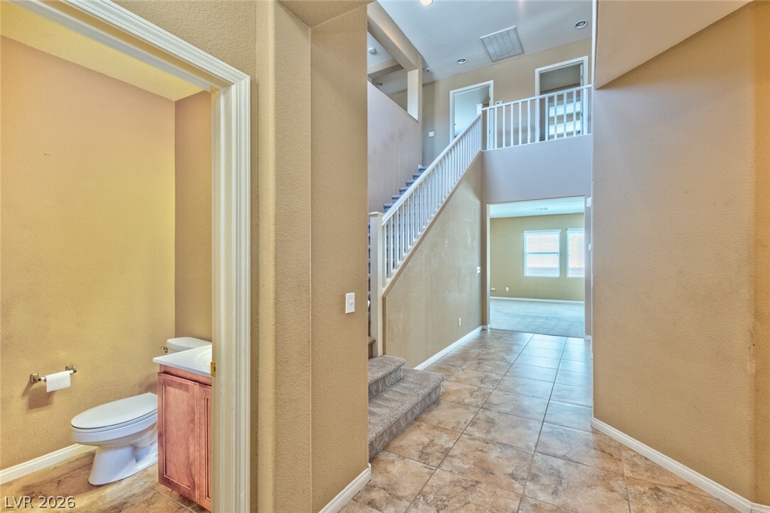Building Photo - 8020 Aztec Basin Ave
