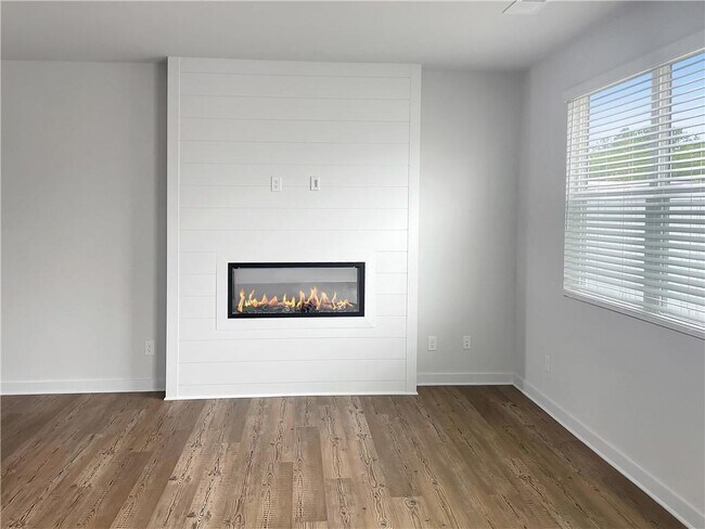 Foto del edificio - 47 Founders Dr