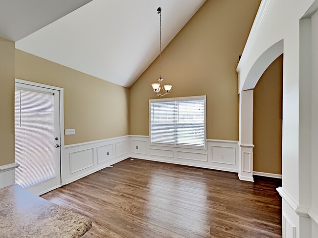 Building Photo - 1298 Tumblerock Court