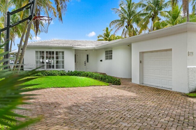 Building Photo - 275 N Shore Dr