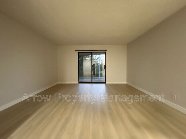 Foto del edificio - 2334 N 44th St