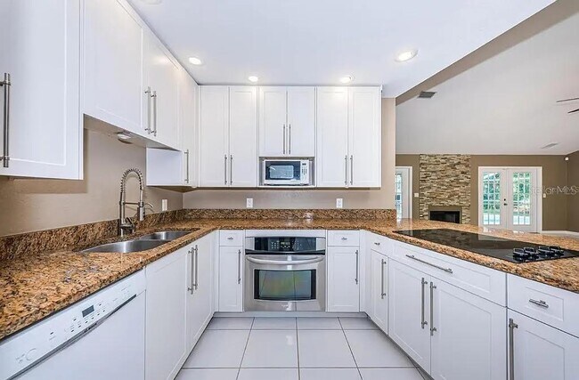 Foto del edificio - 2 Hibiscus Rd
