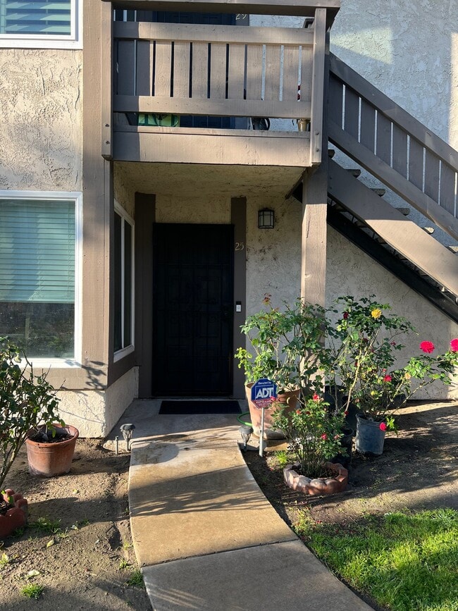 Photo - 1150 S Meadow Ln Apartment