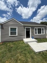 Building Photo - 412 Highland Cir