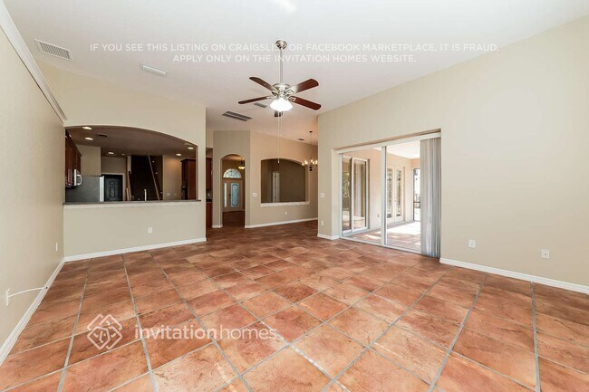 Foto del edificio - 4393 85th Ave Cir E