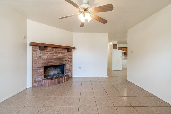 Building Photo - 6824-6826 Jackson Duplex