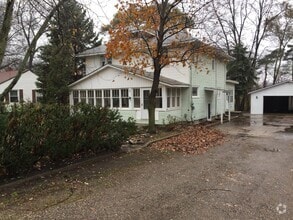 Building Photo - 75 Scotts Dr