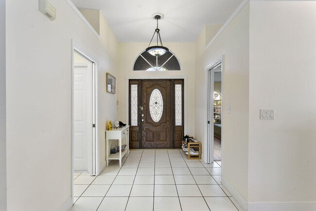 Foto del edificio - 107 Meadowlands Dr