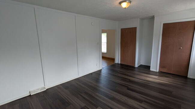 Building Photo - Springs Acquisitions, LLC 2387/2389 29th S...