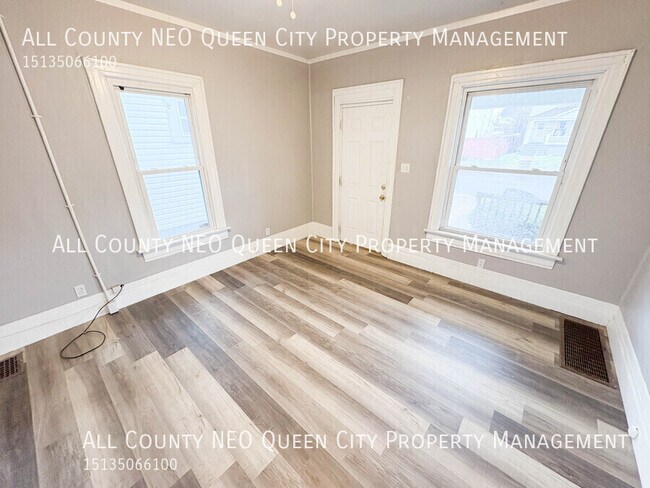 Foto del edificio - 227 Pleasant Ave