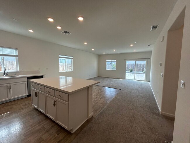 Foto del edificio - 931 Grimsby Ln