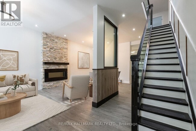 Photo du bâtiment - 908 Eastern Ave