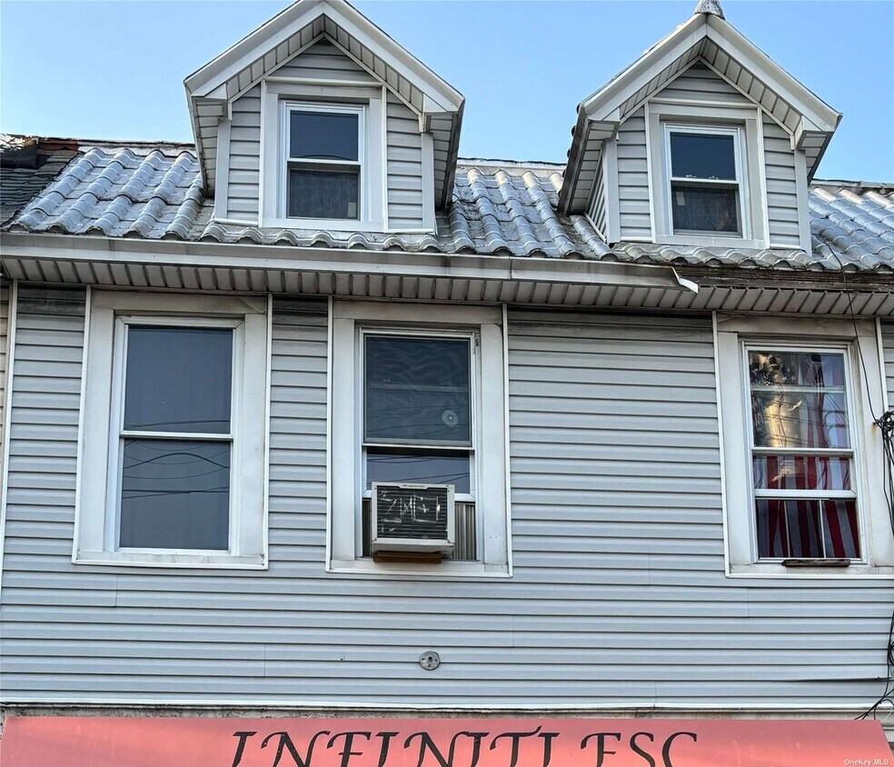 Primary Photo - 220-29 Hempstead Ave