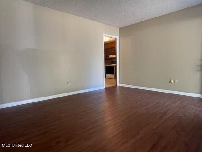 Foto del edificio - 3 Bed 1.5 Bath in Gulfport
