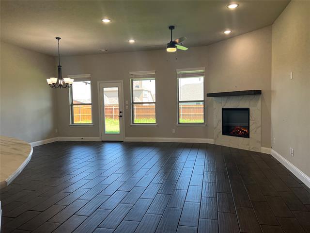 Foto del edificio - 249 Lillian Ln