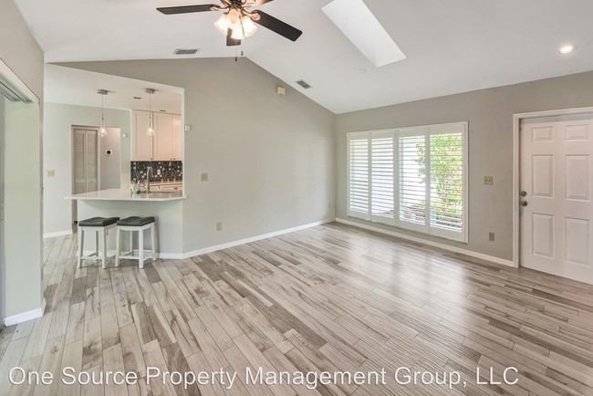 Building Photo - 3 br, 2 bath House - 2370 River Reach Dr
