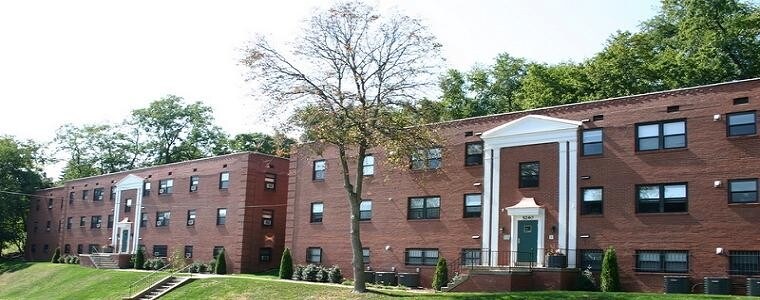 Foto principal - 5208-5240 Stanton Avenue