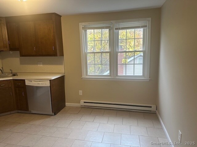 Foto del edificio - 900 S Main St