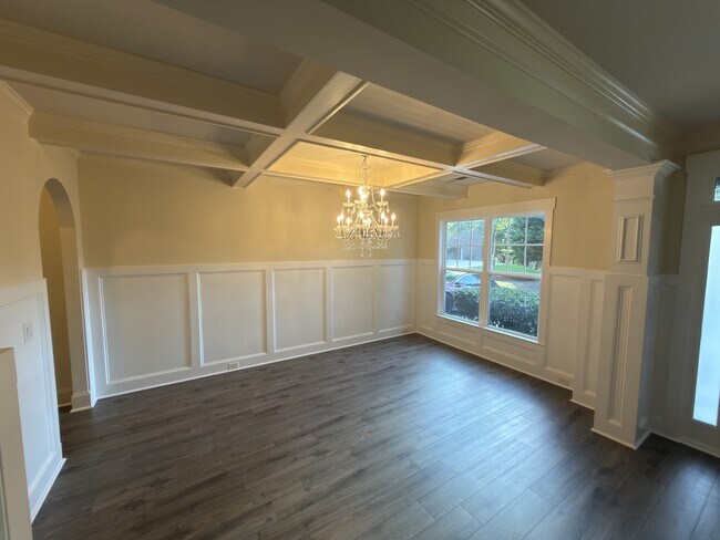 Foto del edificio - 5825 Trailwood Ct