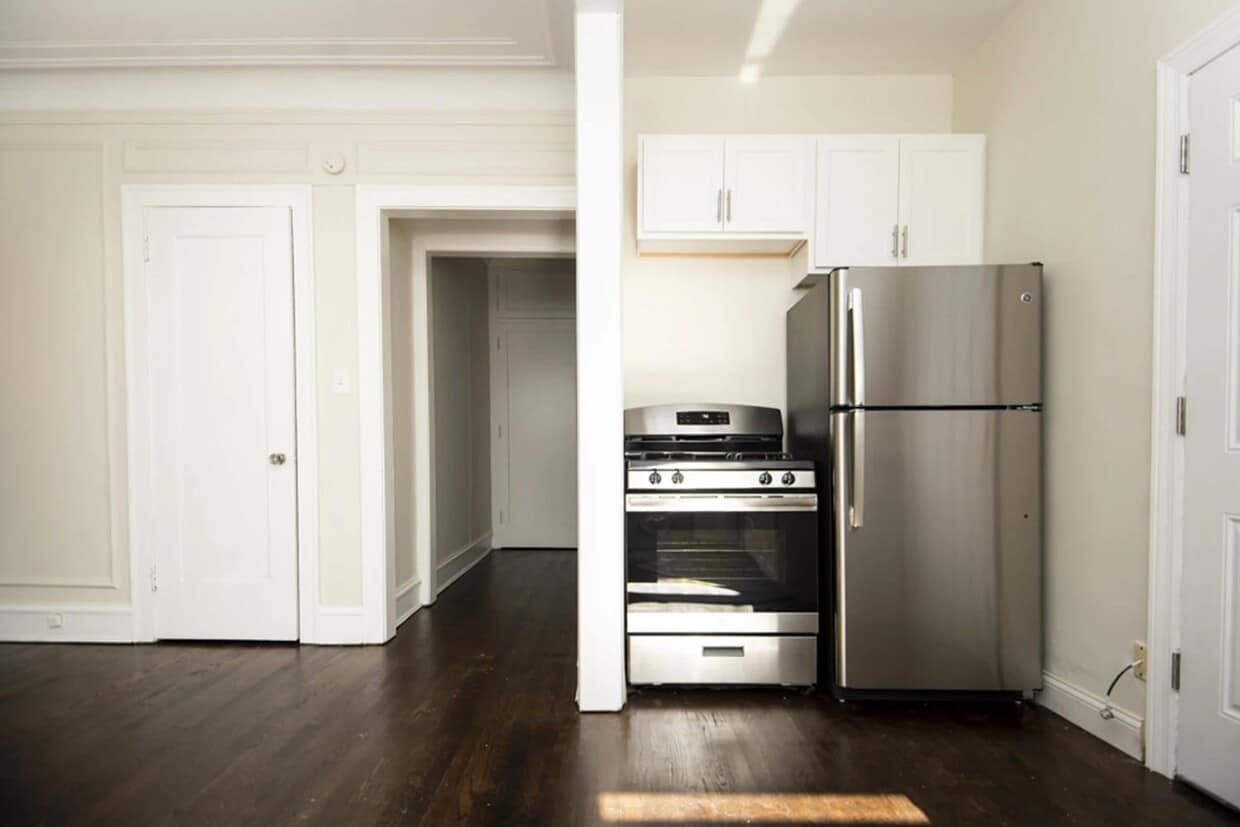 Photo - 331 Kedzie Street #2