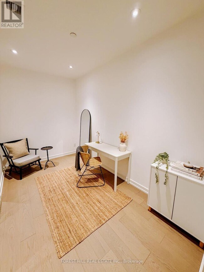 Photo du bâtiment - 1315 Bay St.