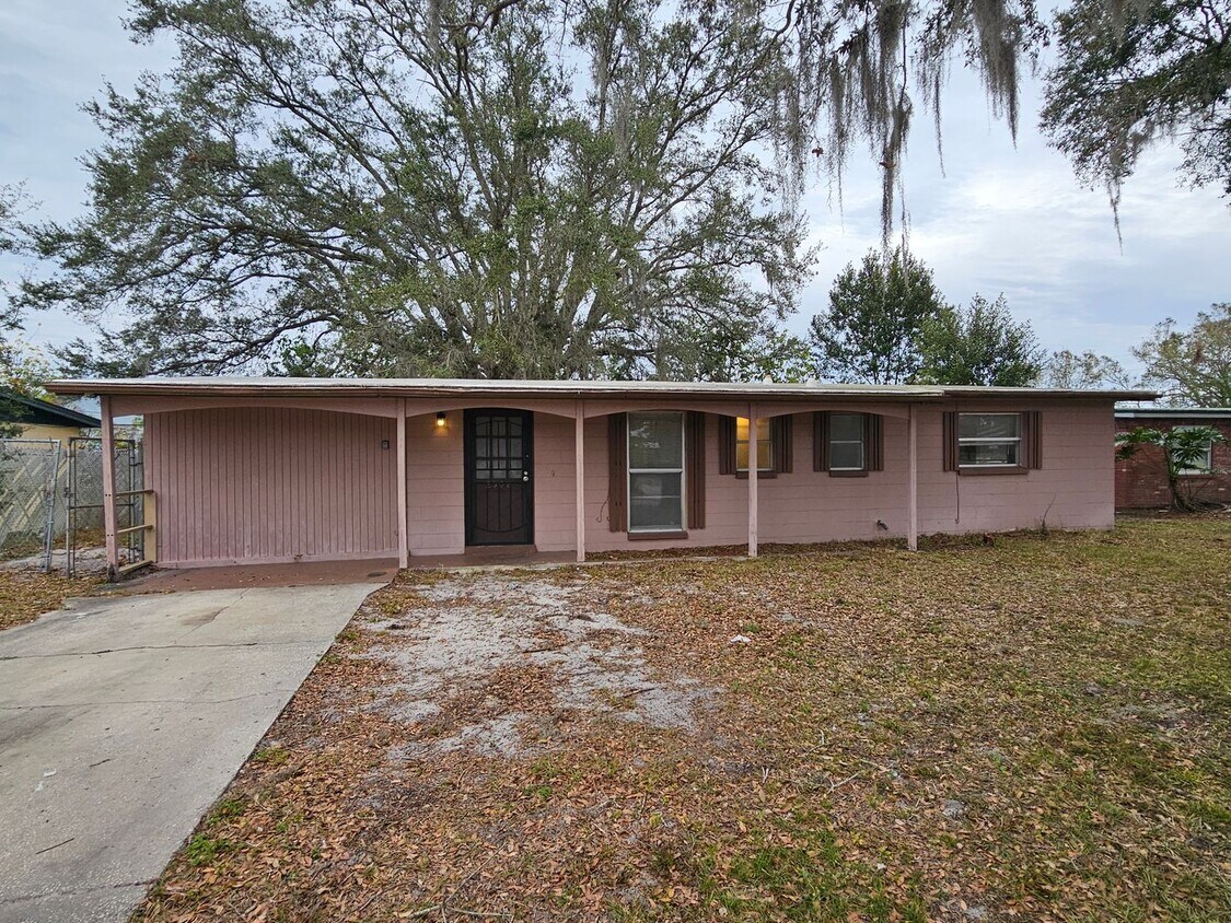Primary Photo - ADORABLE 4 Bedroom, 2 Bath Home Available ...