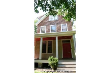 Building Photo - 714 Wyndhurst Ave