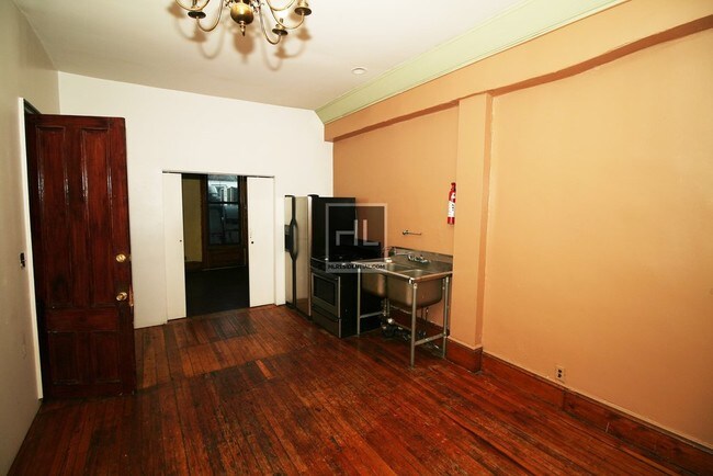 Building Photo - 459 Myrtle Ave