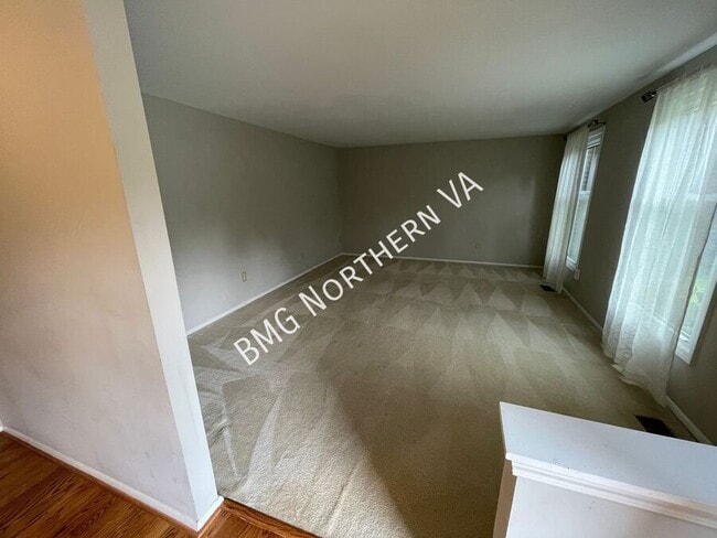 Photo - 1846 Clovermeadow Dr- House