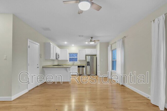 Foto del edificio - 919 E 36th St