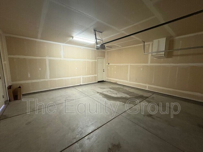 Foto del edificio - 1424 N Oliveto Ct