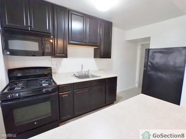 Foto del edificio - 4507 Manorview Rd
