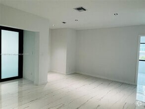 Building Photo - 1155 102nd St