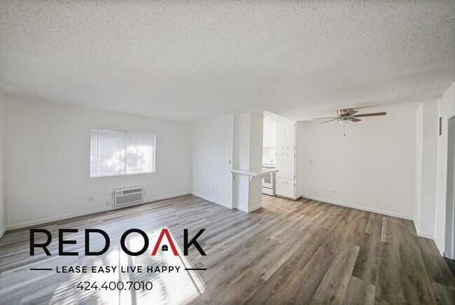 Foto del edificio - ~1 Month FREE~ + LOW DEPOSIT! Spacious One...