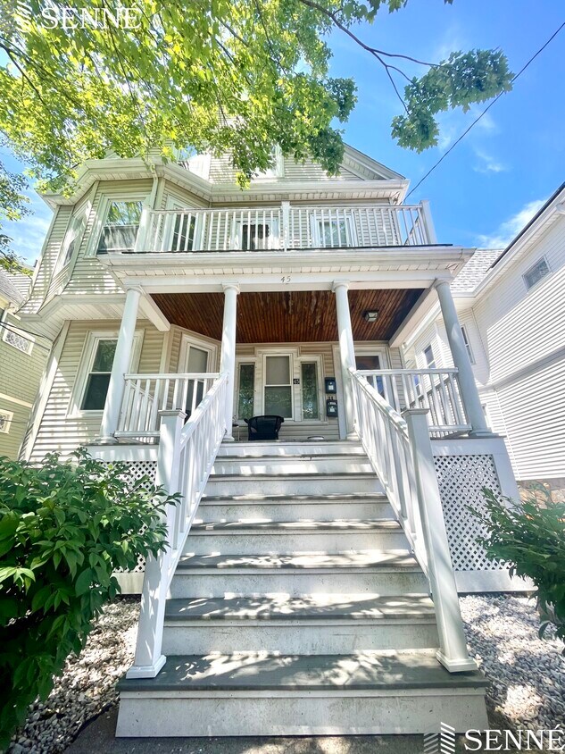 Foto principal - 45 Lowden Ave