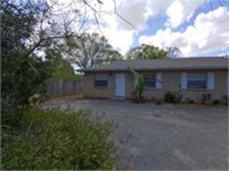 Foto principal - 2772 63rd Terrace N