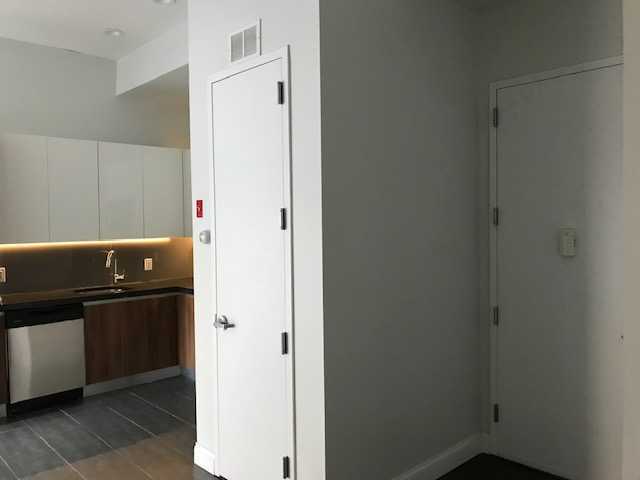 Foto del edificio - 779 Wyckoff Ave