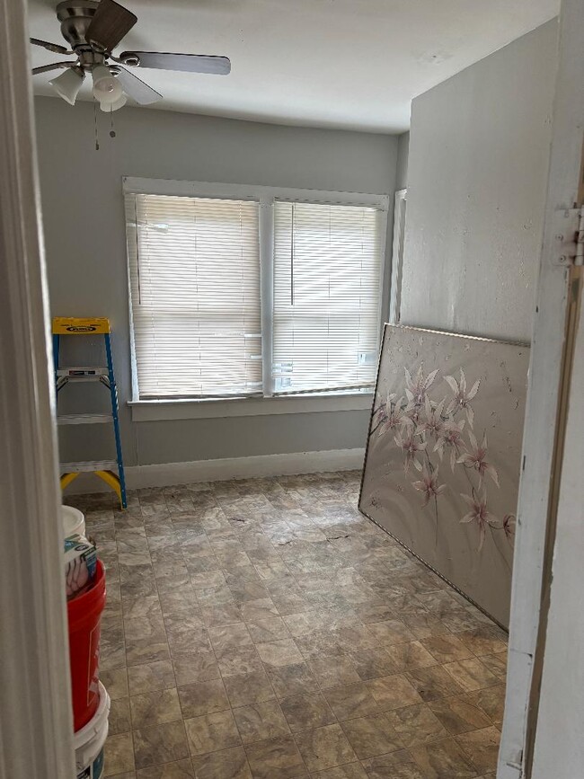 Foto del edificio - 8308 N 11th St