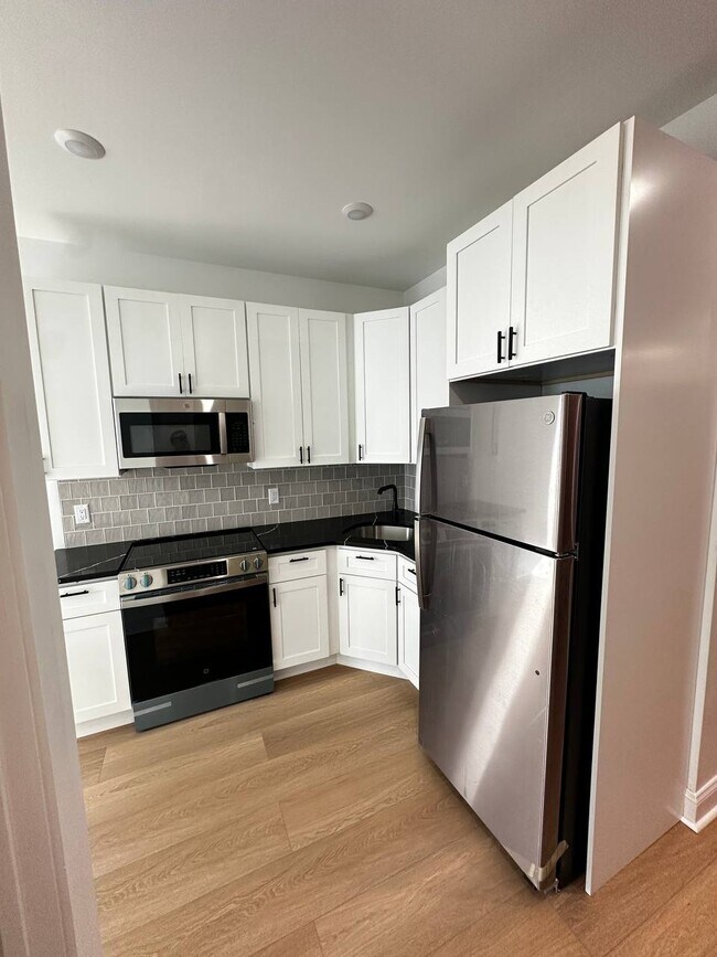 Foto del edificio - 1229 W Somerset St