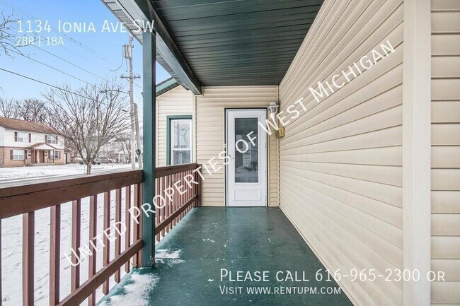 Building Photo - 1134 Ionia Ave SW