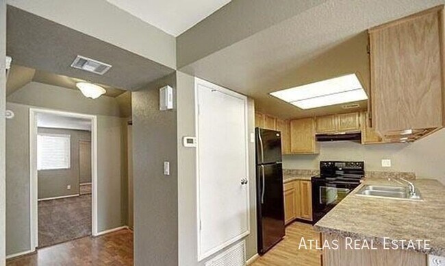 Foto del edificio - 18811 N 19th Ave