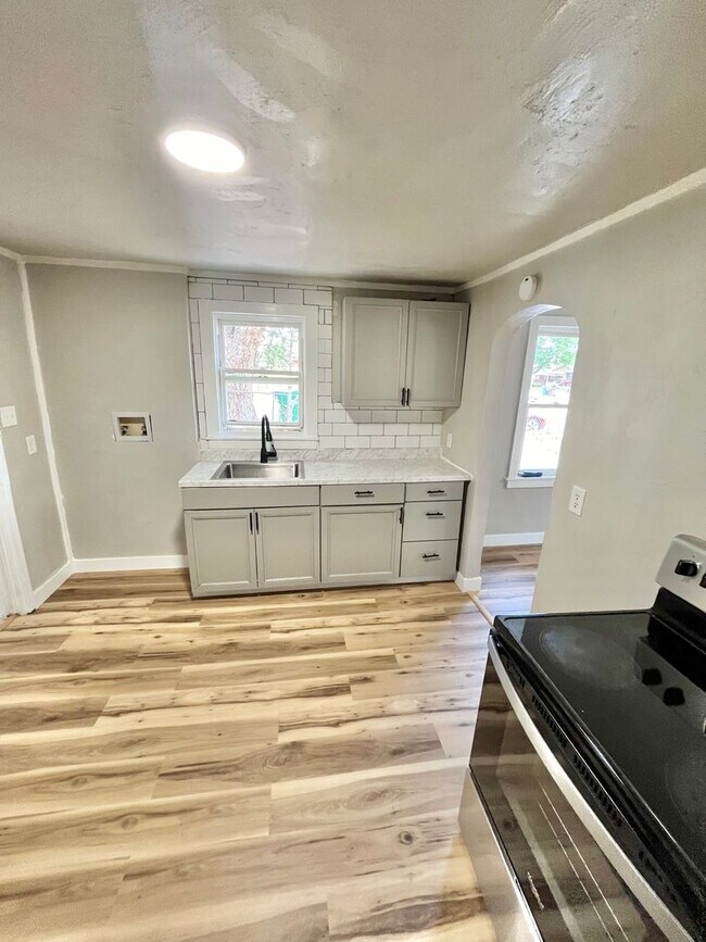 Foto del edificio - 2101 W 17th St