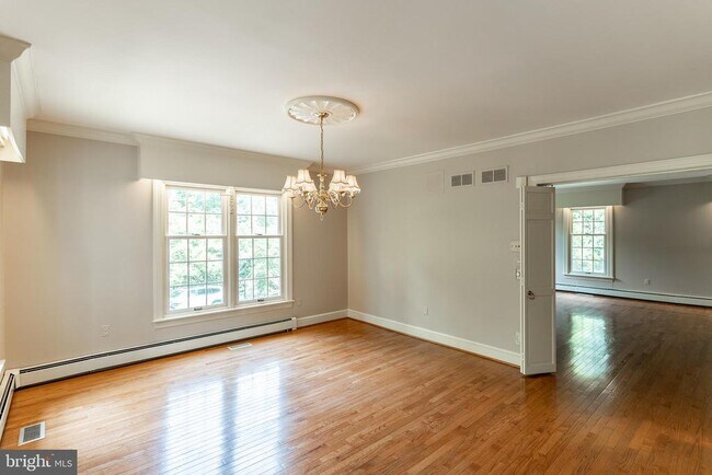 Foto del edificio - 11635 Blue Ridge Ln