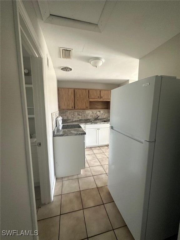 Building Photo - 4828 Marine Dr