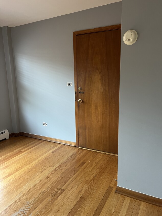 Primary Photo - 2631 N 74th Ave