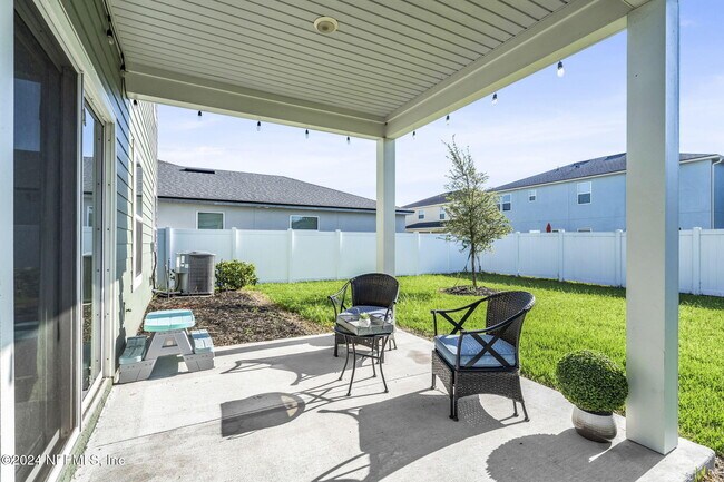 Building Photo - 230 Ruskin Dr