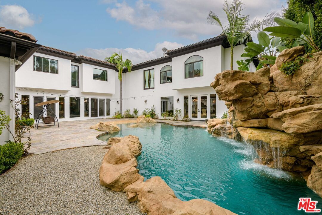 Foto principal - 4705 Los Feliz Blvd