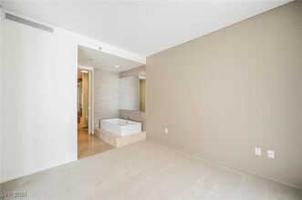 Building Photo - 3726 S Las Vegas Blvd