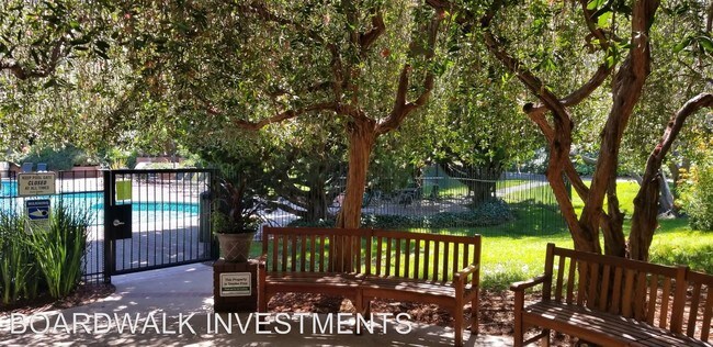 Foto del edificio - Studio, 1 bath House - 2333 SHELTER CREEK LN.